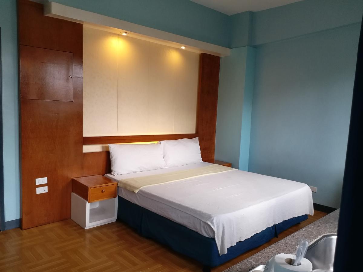 Leesons Residences Manila Eksteriør bilde
