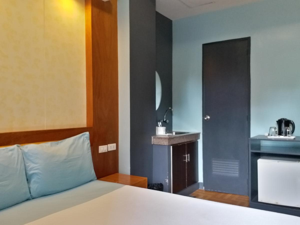 Leesons Residences Manila Eksteriør bilde